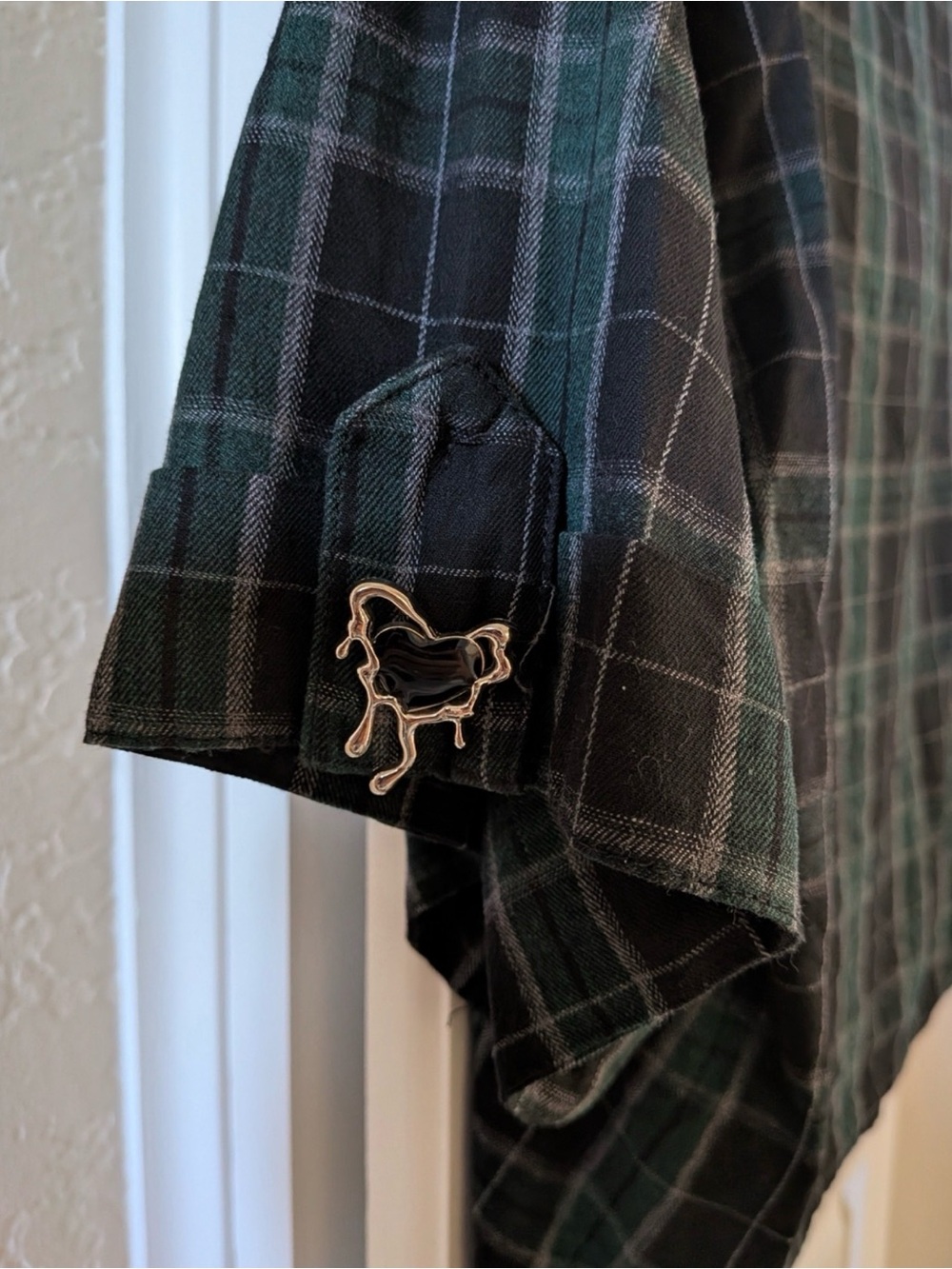 Disturbia Black and Green Plaid Cropped Button-Down Shirt - Picture 4 of 4